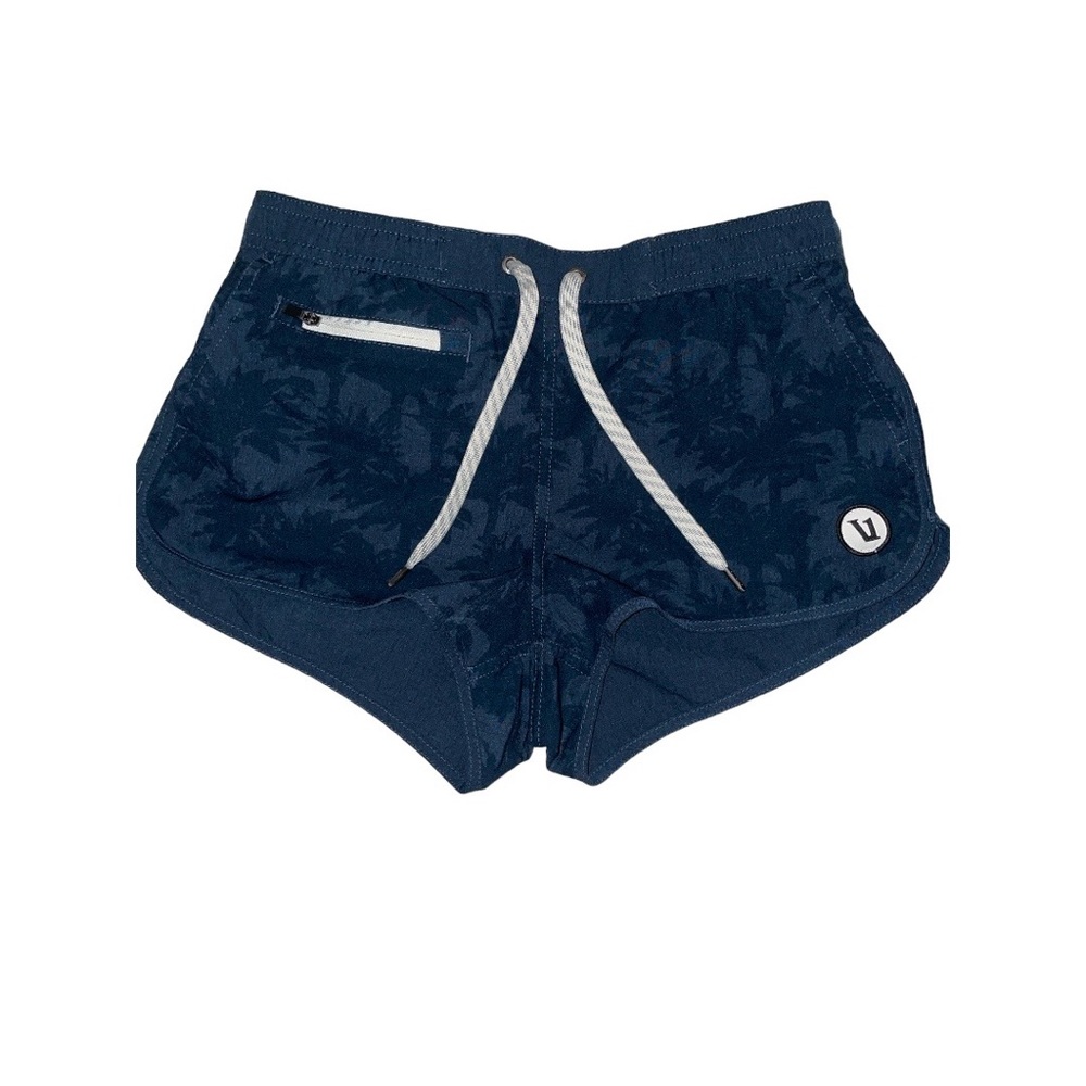 SOLD Vuori NWOT Tavi Short Indigo Multi Palm Women's Performance Short